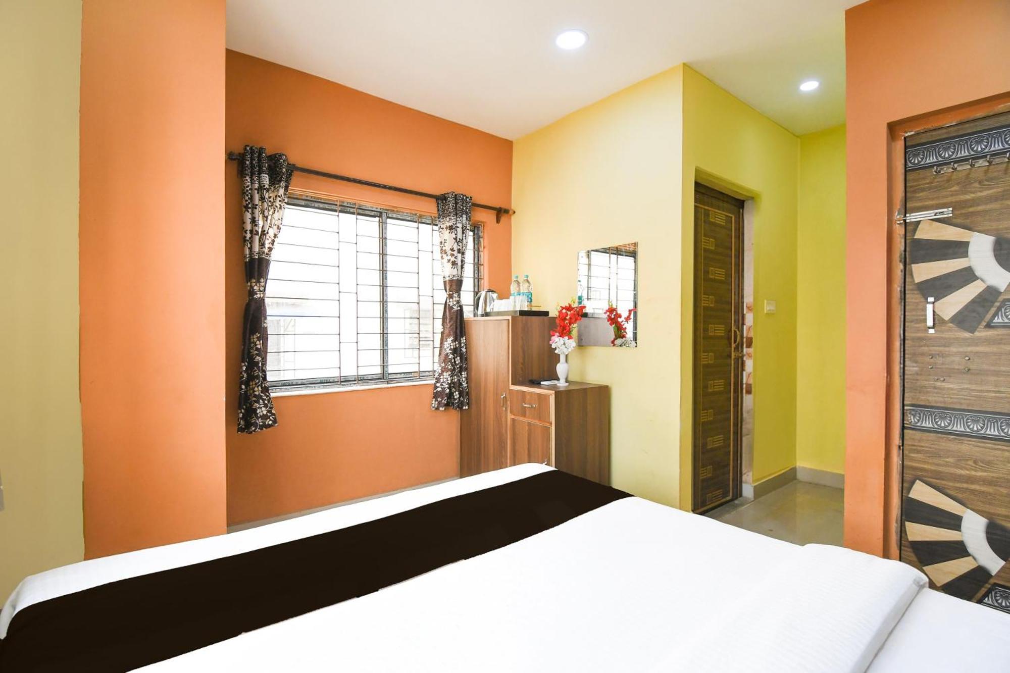 Super O Beleghata Formerly Santoshi Banquet And Marriage Hall 3*