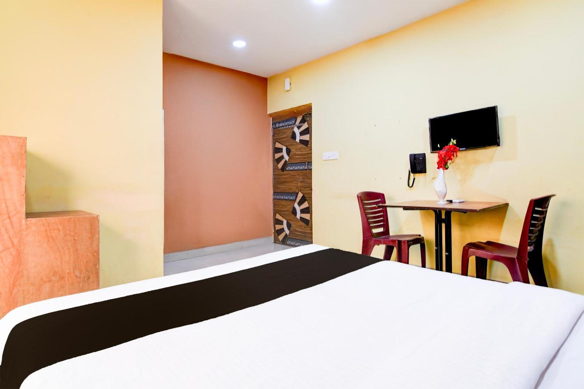 Super O Beleghata Formerly Santoshi Banquet And Marriage Hall 3*